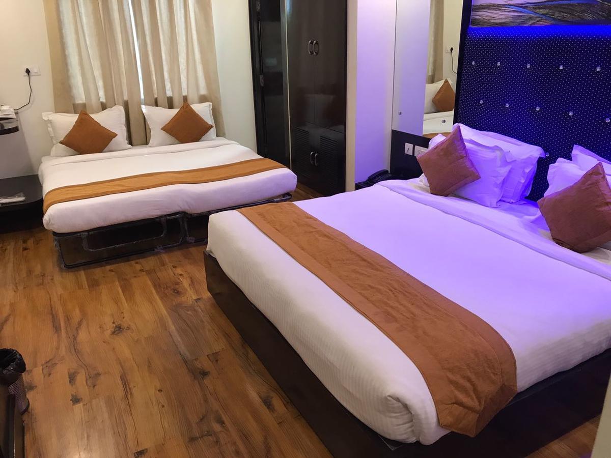 Hotel Pearl Blue Agra  Εξωτερικό φωτογραφία