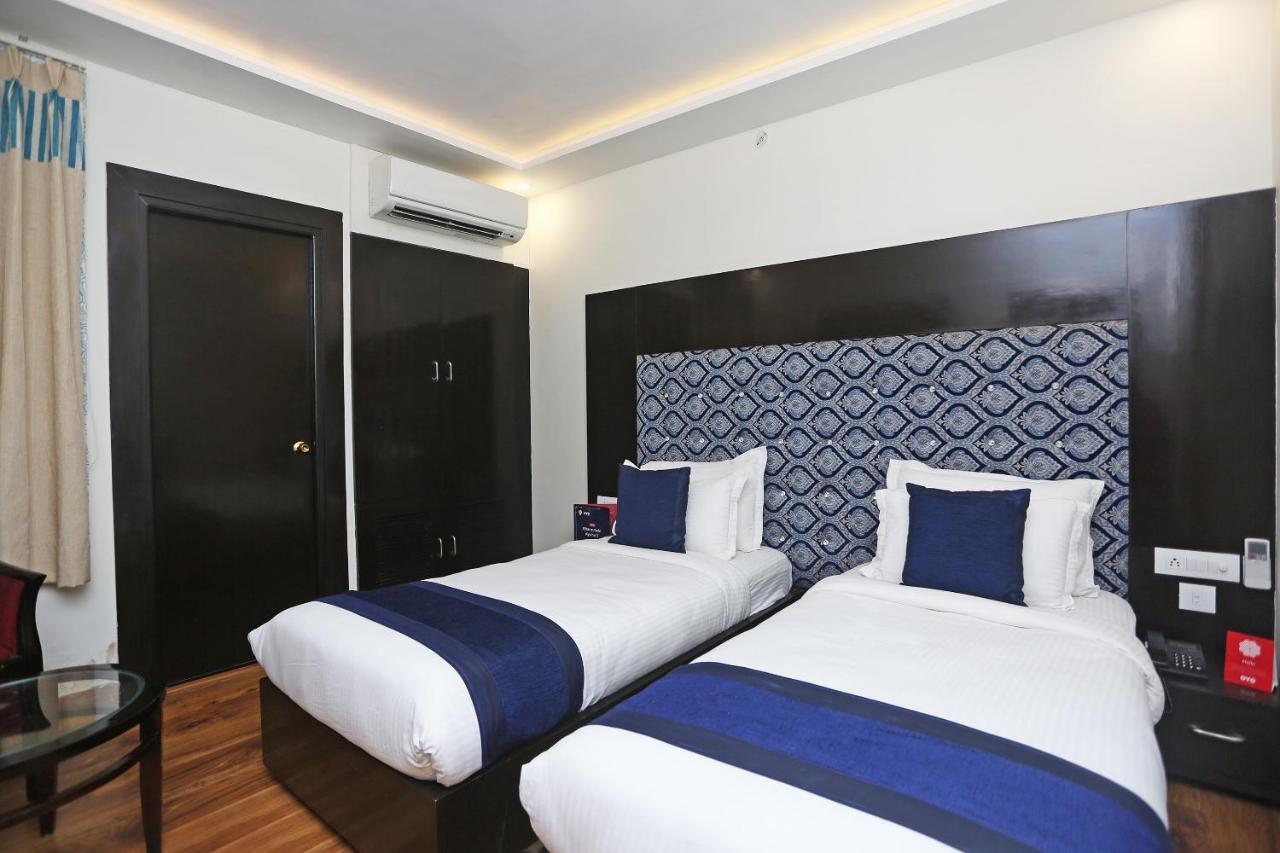 Hotel Pearl Blue Agra  Εξωτερικό φωτογραφία